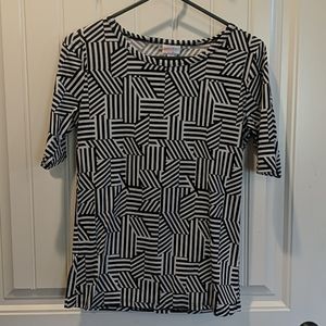 LuLaRoe shirt